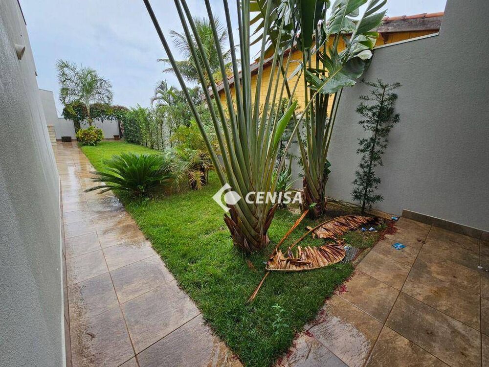 Casa, 3 quartos, 205 m² - Foto 4