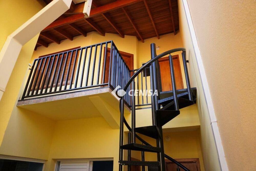 Casa à venda com 3 quartos, 130m² - Foto 3