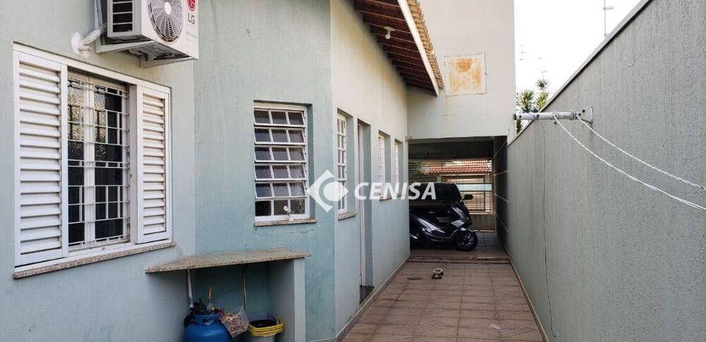 Casa à venda com 3 quartos, 259m² - Foto 13