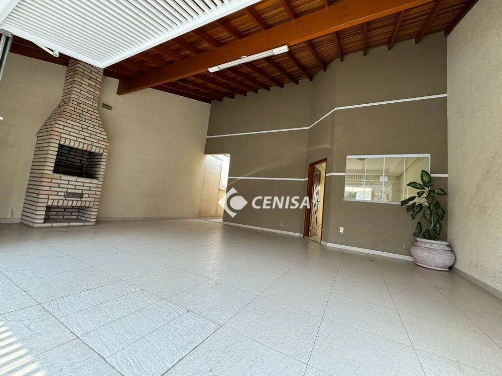 Casa, 3 quartos, 118 m² - Foto 1