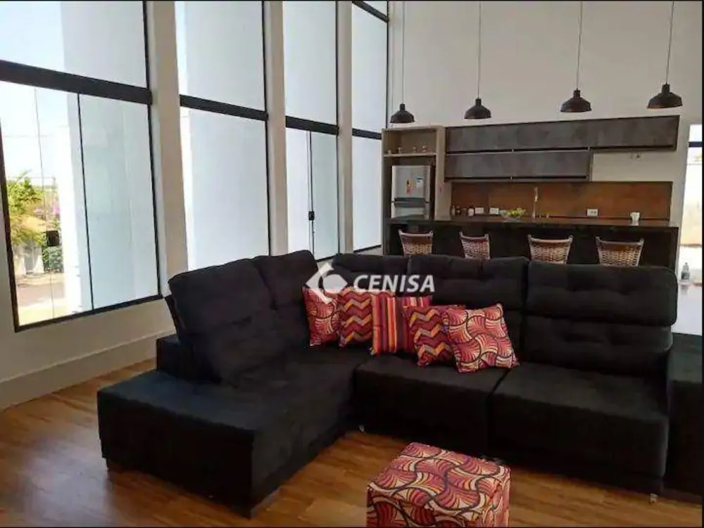 Chácara, 3 quartos, 1000 m² - Foto 1