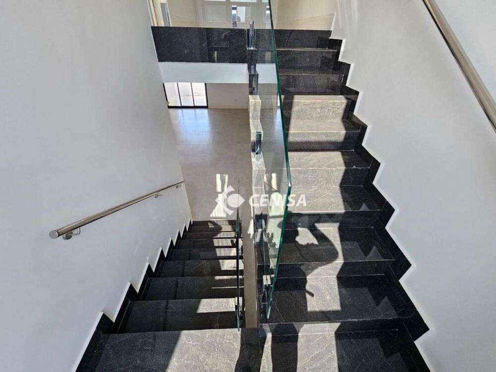 Casa de Condomínio à venda e aluguel com 3 quartos, 198m² - Foto 11