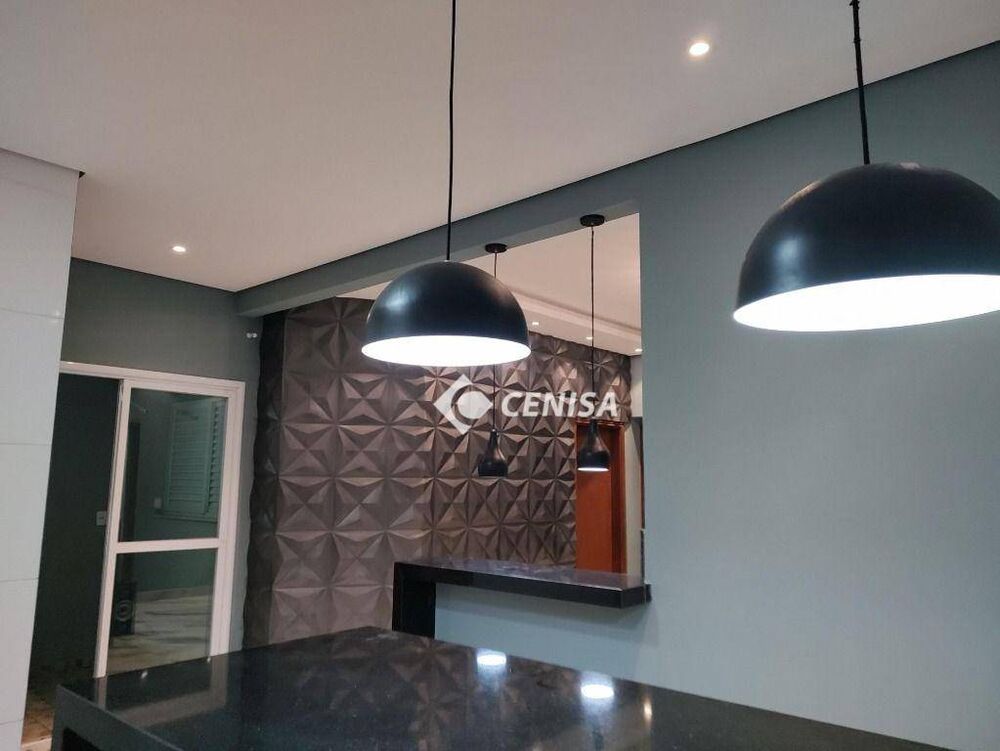Casa, 3 quartos, 210 m² - Foto 1