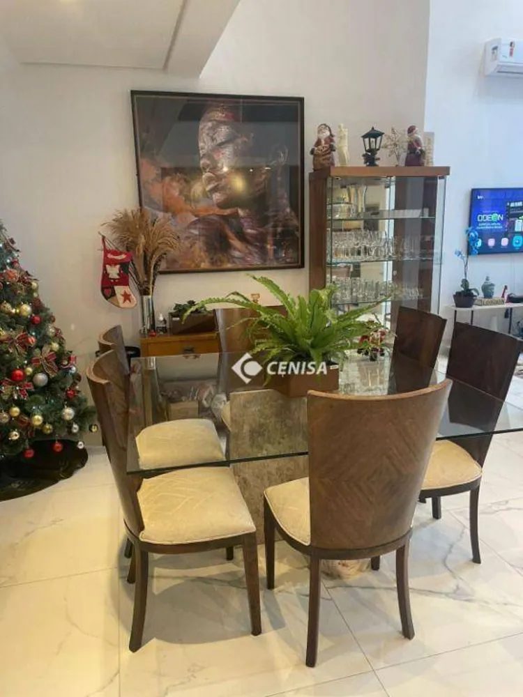 Apartamento, 3 quartos, 192 m² - Foto 1