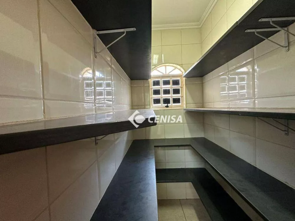 Casa, 3 quartos, 314 m² - Foto 2