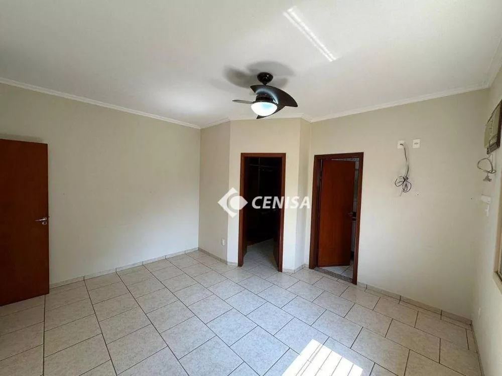 Casa, 3 quartos, 314 m² - Foto 4
