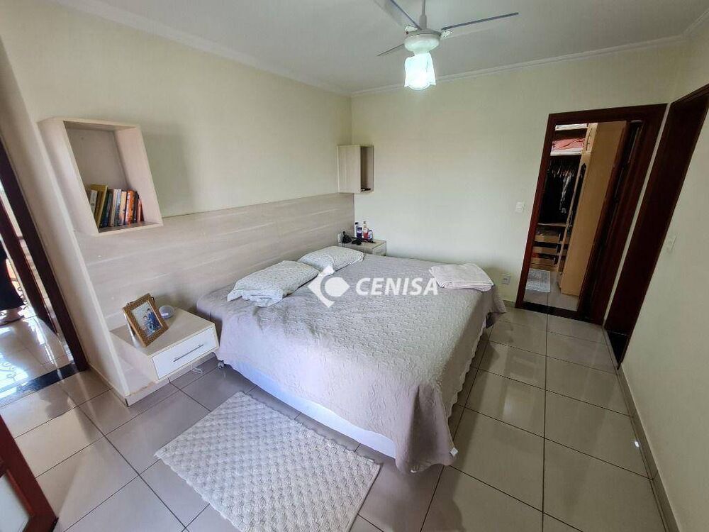 Casa, 3 quartos, 240 m² - Foto 17