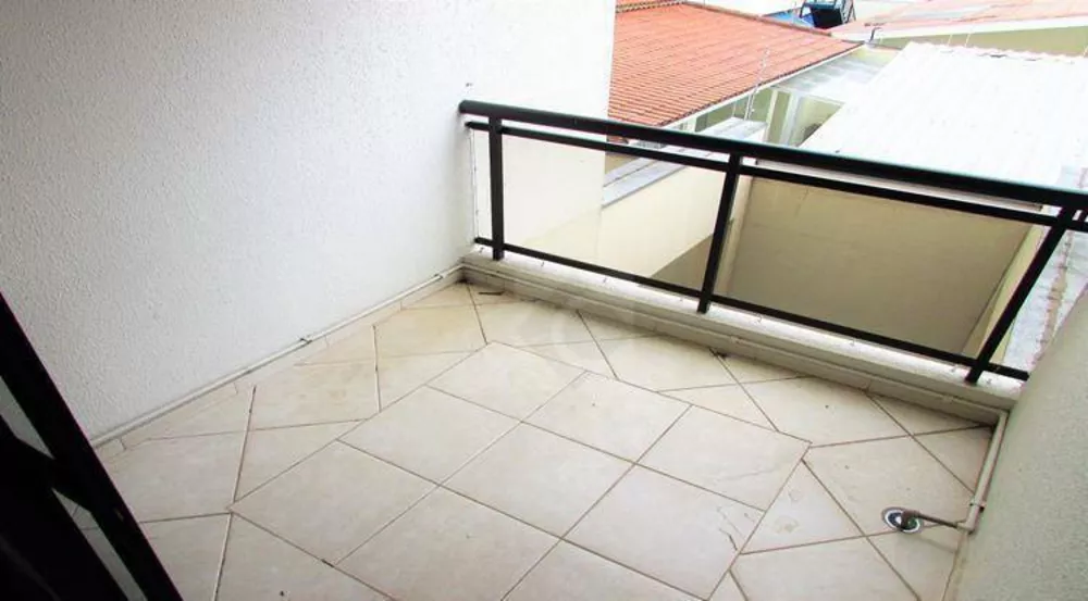 Apartamento à venda com 3 quartos, 107m² - Foto 2