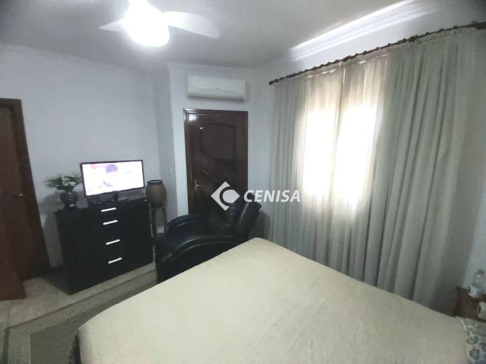 Casa, 3 quartos, 228 m² - Foto 10