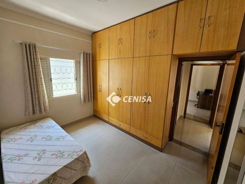 Casa, 3 quartos, 236 m² - Foto 12