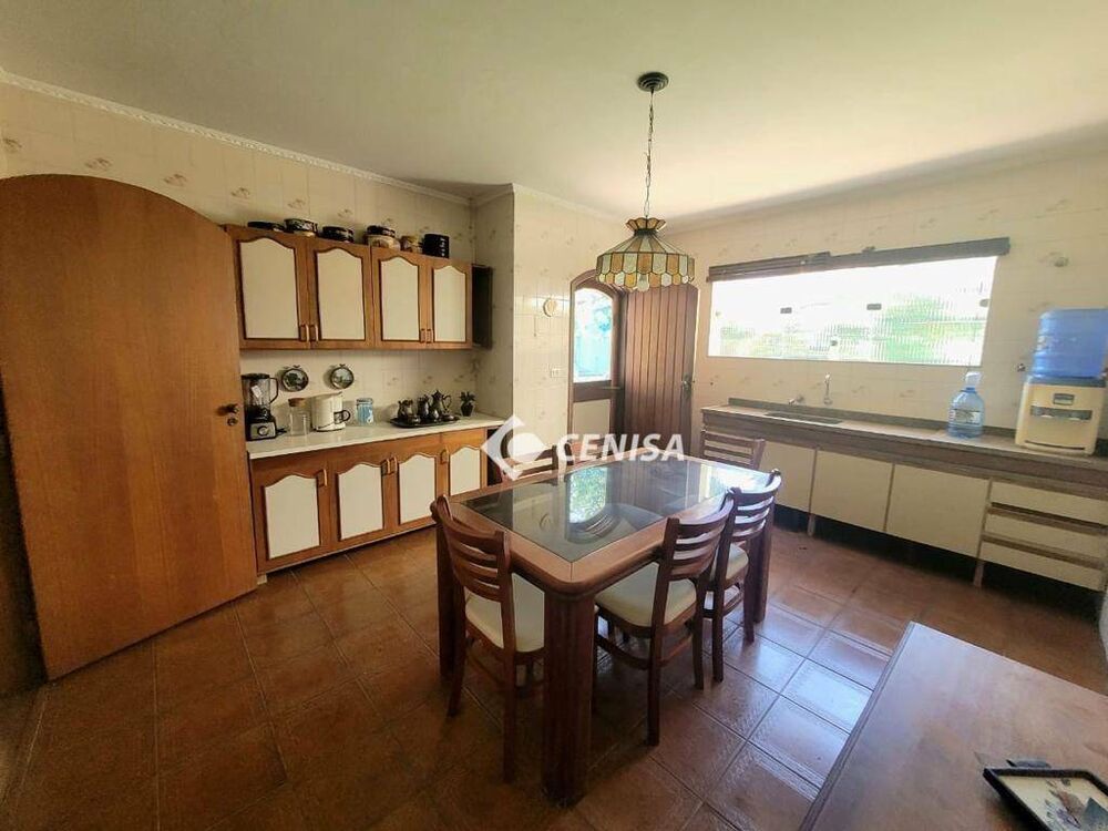 Casa, 3 quartos, 240 m² - Foto 11