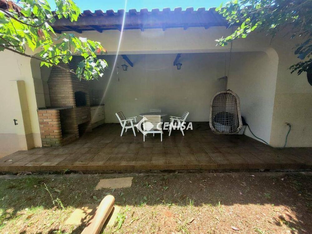 Casa, 3 quartos, 240 m² - Foto 1