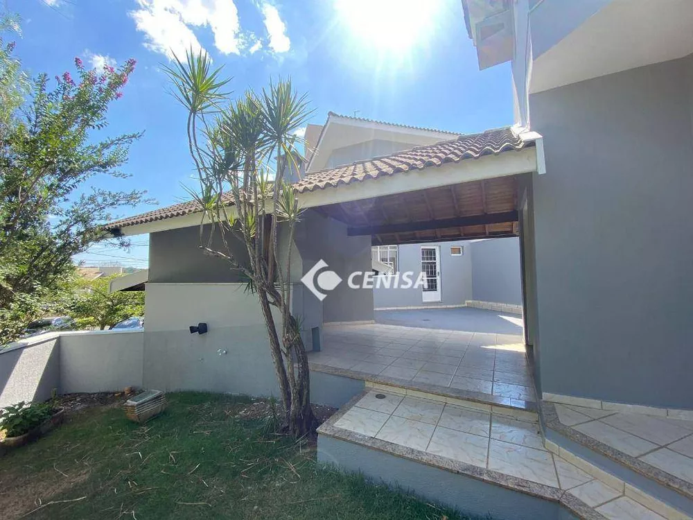 Casa de Condomínio à venda e aluguel com 6 quartos, 290m² - Foto 5