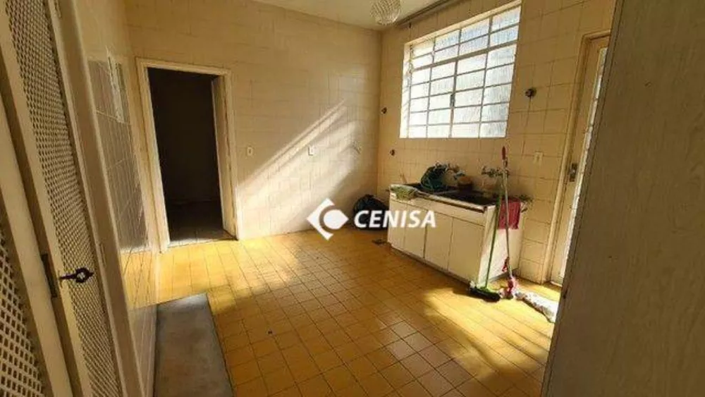 Casa à venda com 4 quartos, 230m² - Foto 3