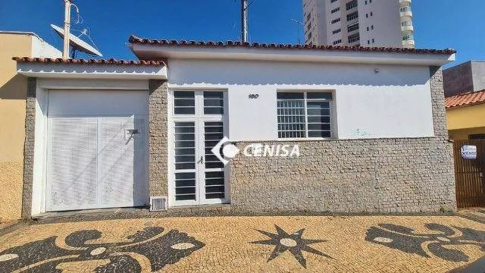 Casa à venda com 4 quartos, 230m² - Foto 1