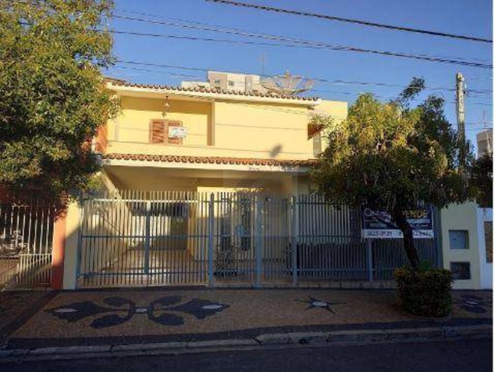 Casa, 3 quartos, 272 m² - Foto 1