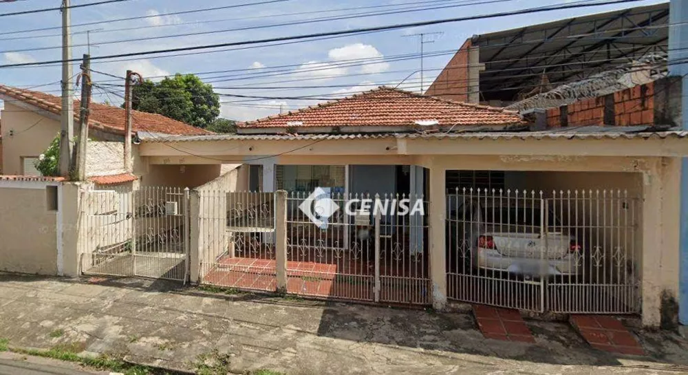 Casa à venda com 4 quartos, 234m² - Foto 1