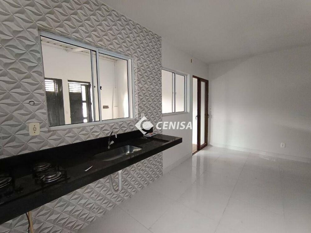 Casa à venda com 4 quartos, 140m² - Foto 9