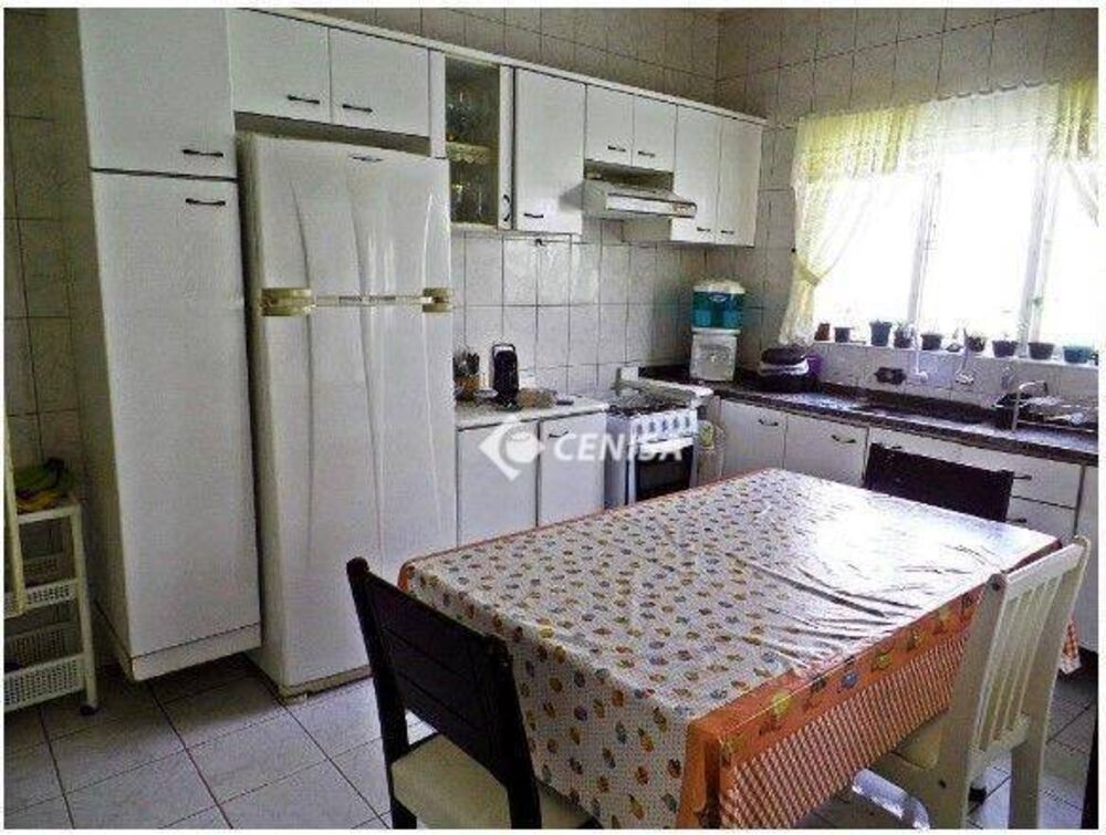 Casa, 6 quartos, 213 m² - Foto 5