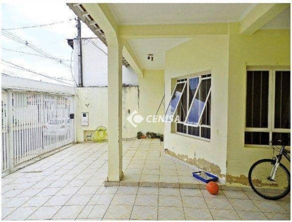 Casa, 6 quartos, 213 m² - Foto 3