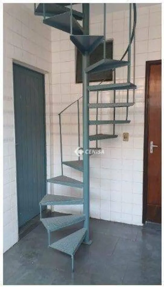 Casa, 8 quartos, 178 m² - Foto 2
