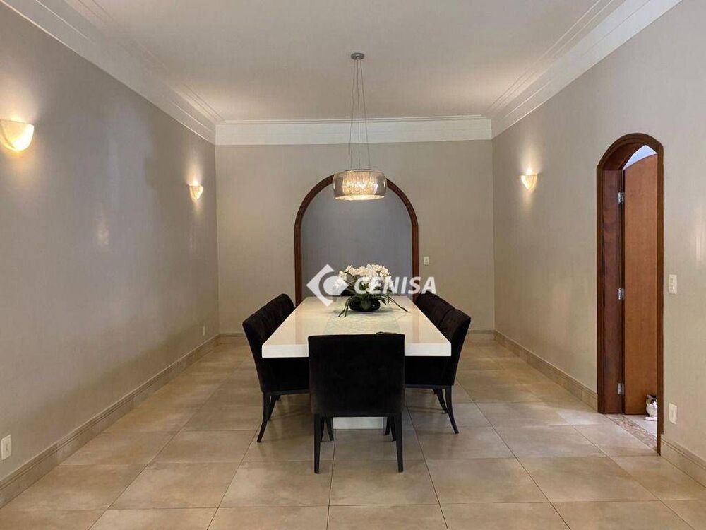 Casa de Condomínio à venda e aluguel com 3 quartos, 650m² - Foto 4