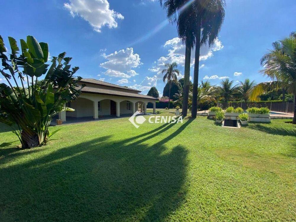 Casa de Condomínio à venda e aluguel com 3 quartos, 650m² - Foto 1