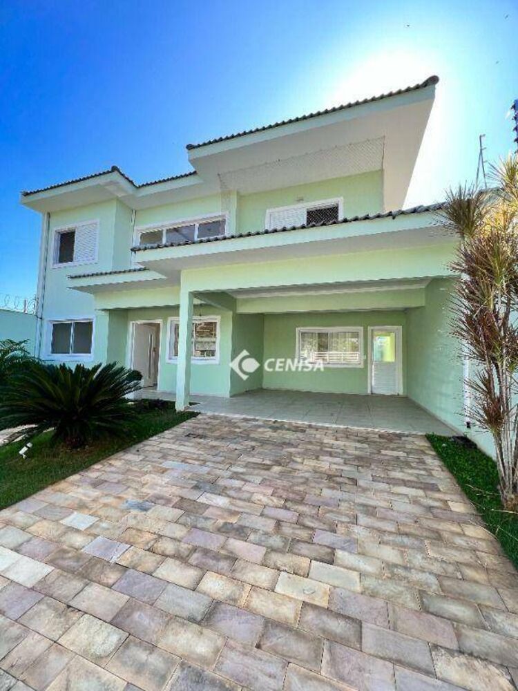 Casa à venda com 4 quartos, 240m² - Foto 1