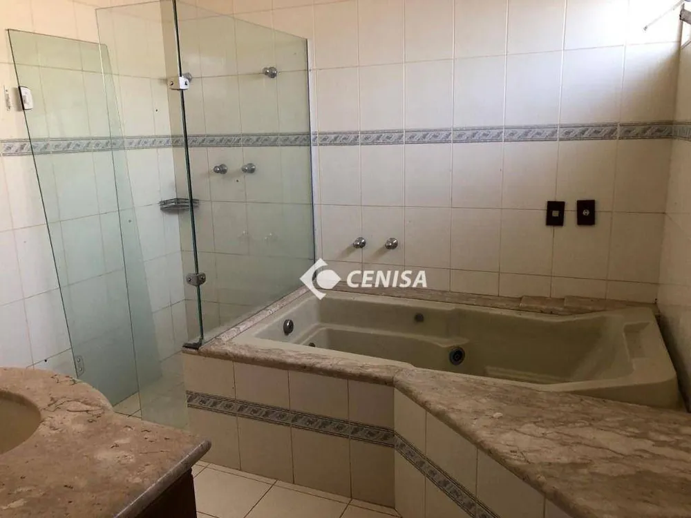 Casa, 5 quartos, 250 m² - Foto 11