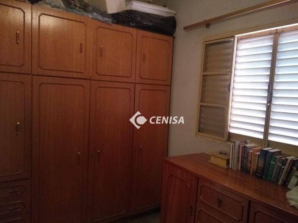 Casa à venda com 4 quartos, 220m² - Foto 6