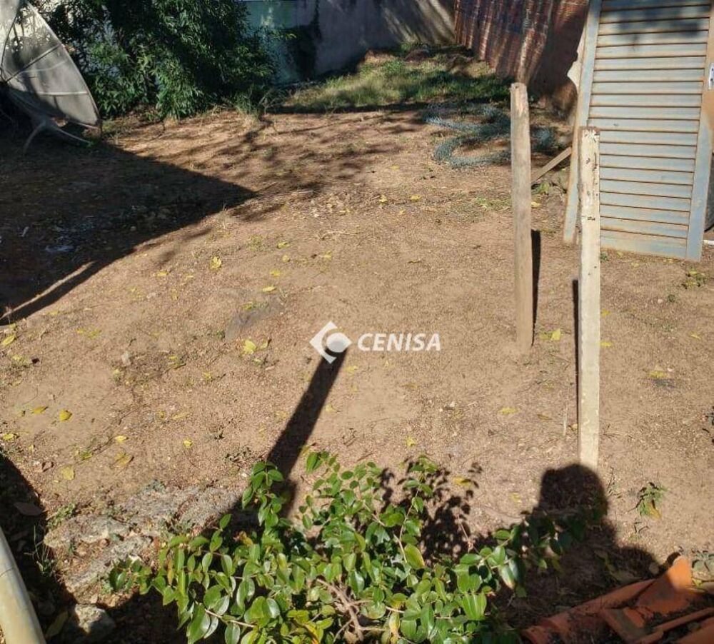 Casa à venda com 3 quartos, 100m² - Foto 4