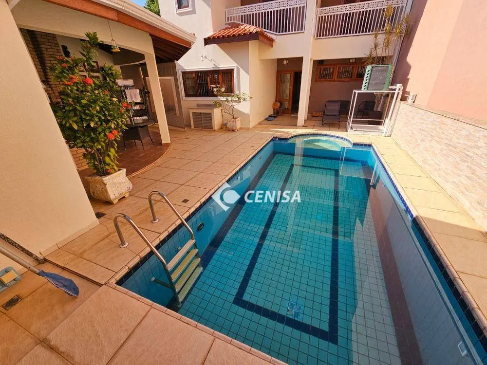 Casa, 3 quartos, 262 m² - Foto 7