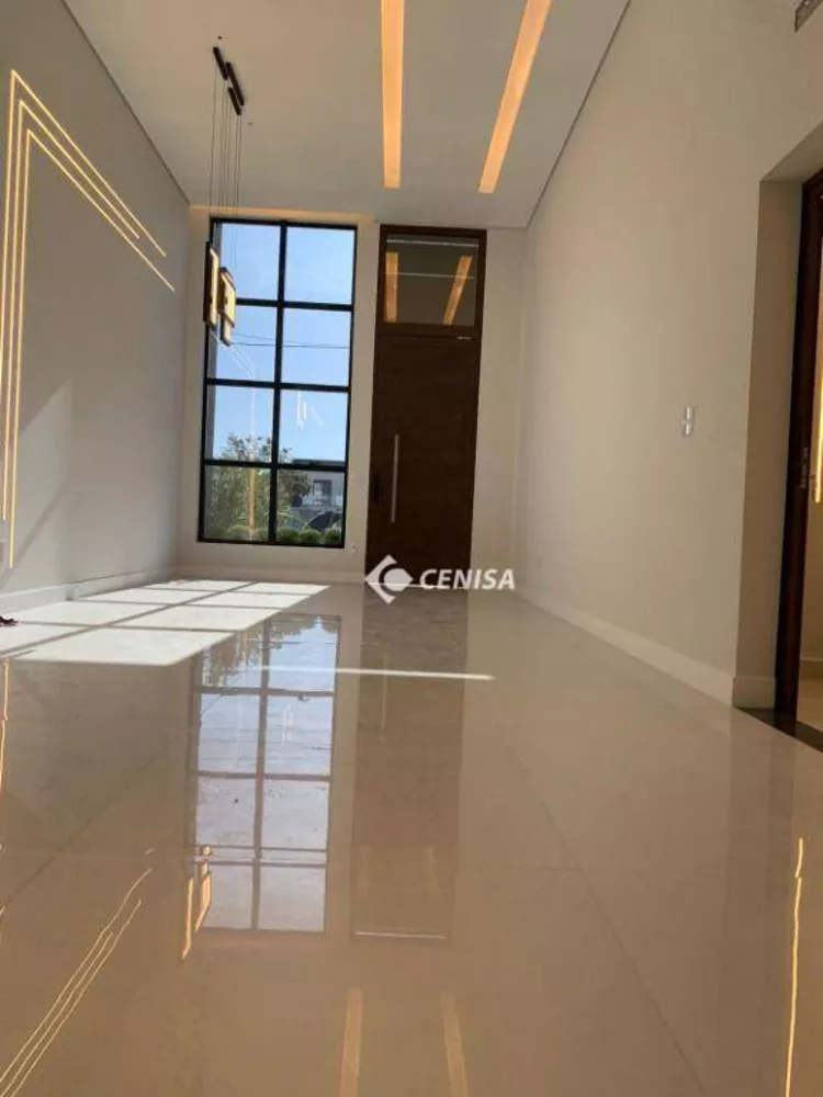 Casa de Condomínio à venda com 3 quartos, 180m² - Foto 2