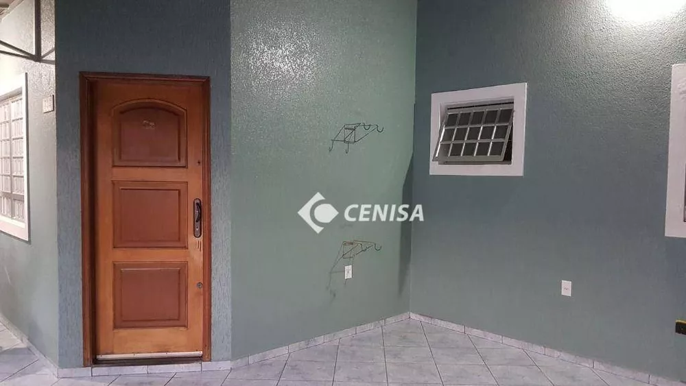 Casa à venda com 3 quartos, 121m² - Foto 3