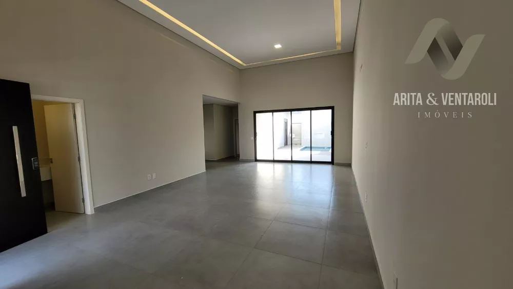 Casa à venda com 3 quartos, 362m² - Foto 2