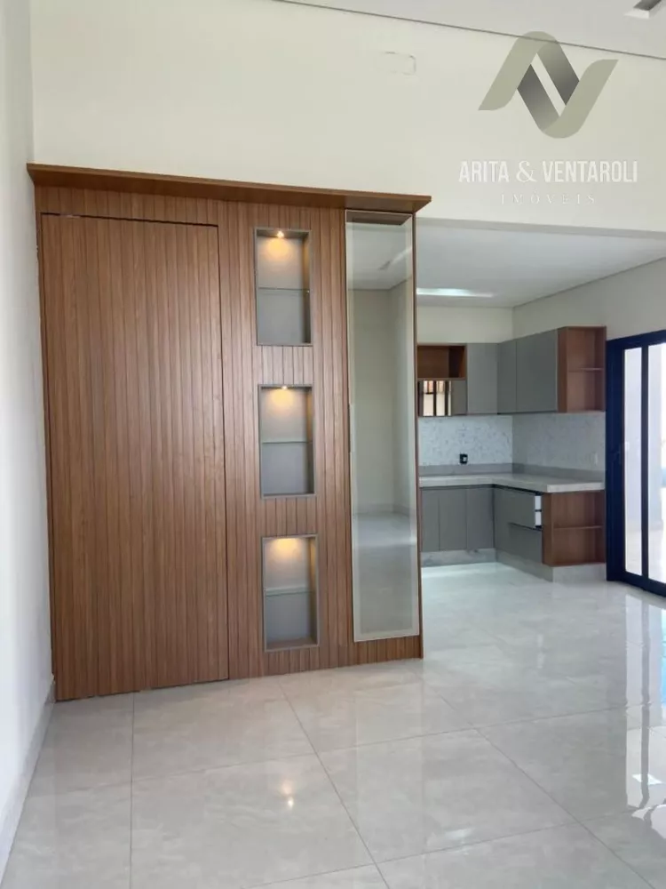 Casa à venda com 3 quartos, 362m² - Foto 4