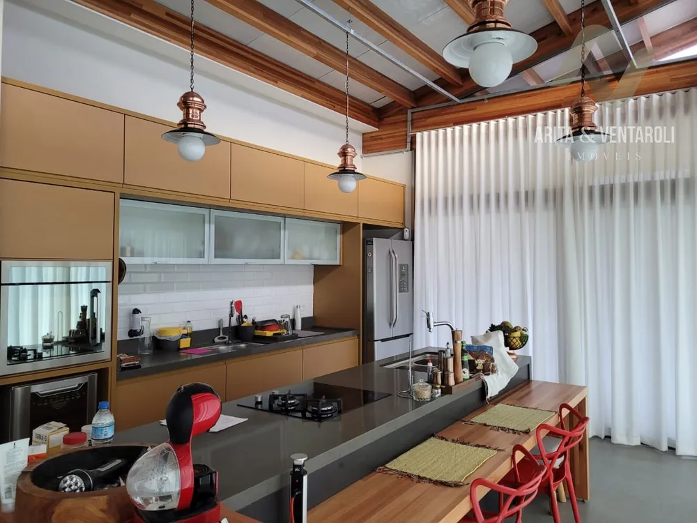 Chácara, 3 quartos, 2500 m² - Foto 1