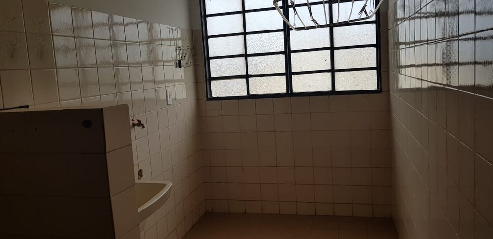 Apartamento à venda com 3 quartos, 93m² - Foto 2