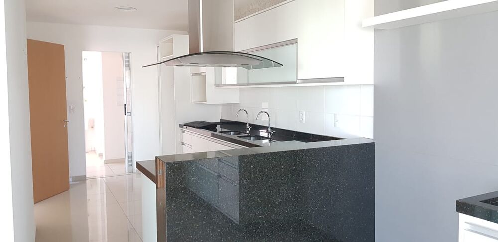 Apartamento, 3 quartos, 198 m² - Foto 2