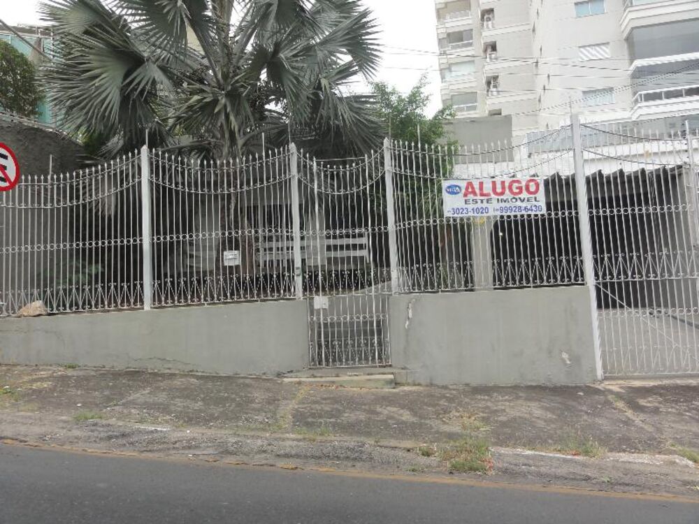 Casa, 3 quartos, 246 m² - Foto 1