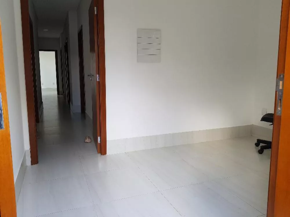 Sobrado para alugar com 10 quartos, 210m² - Foto 4