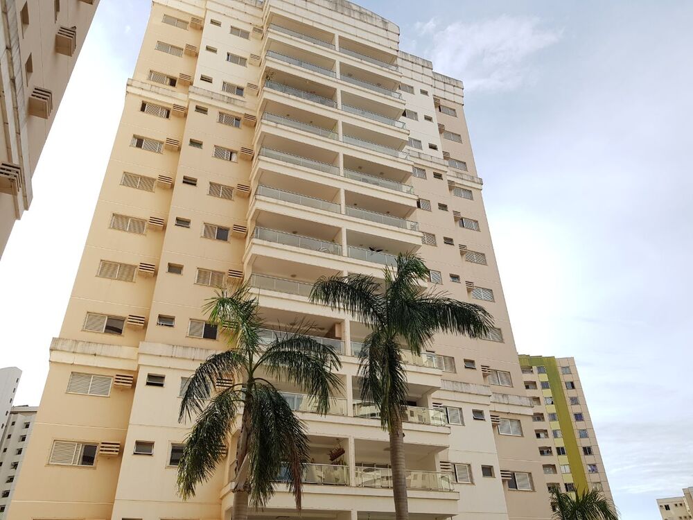 Apartamento à venda com 4 quartos, 160m² - Foto 2