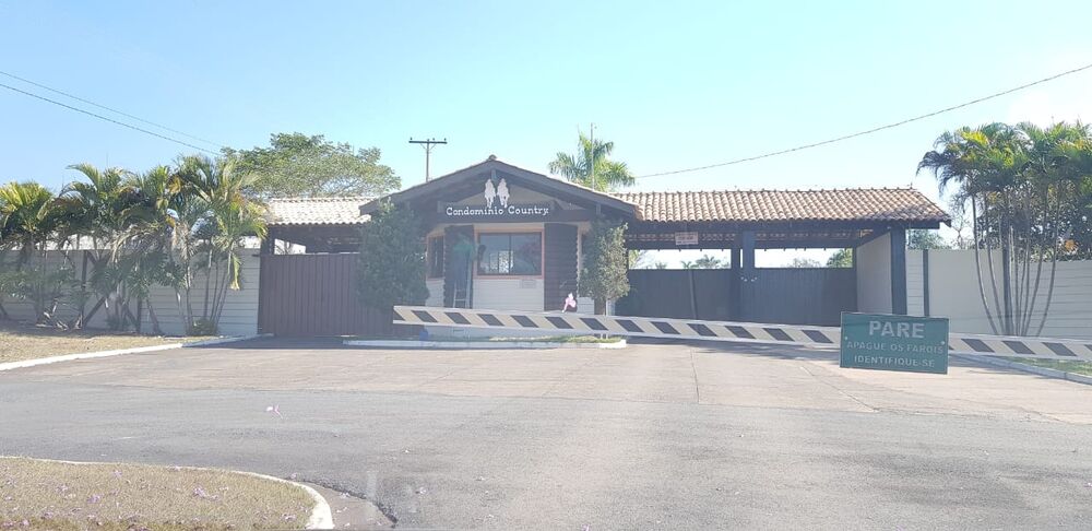 Casa de Condomínio à venda com 4 quartos, 600m² - Foto 1