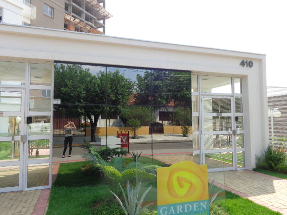 Apartamento à venda com 2 quartos, 66m² - Foto 2