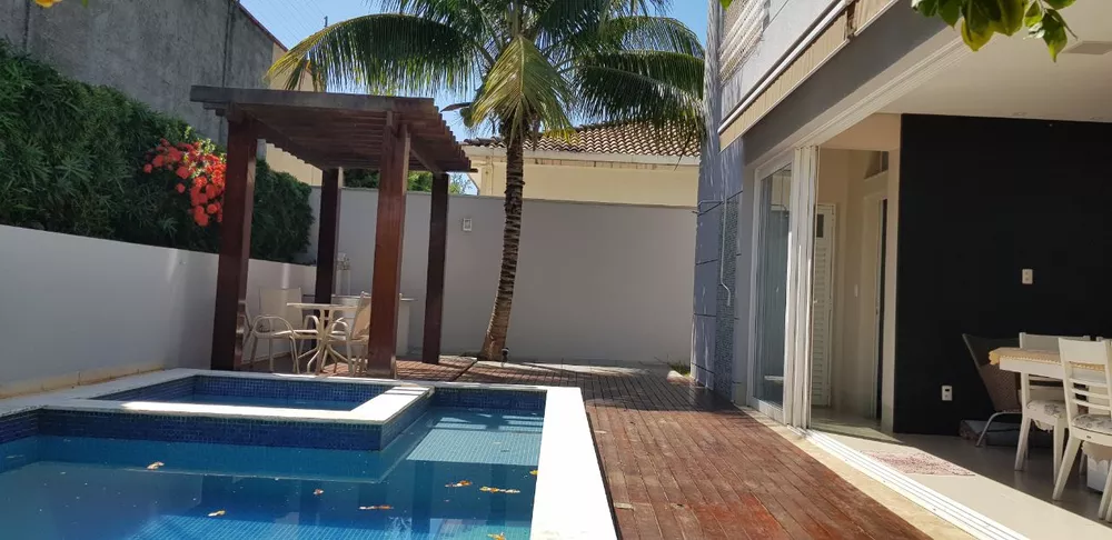 Casa de Condomínio à venda com 4 quartos, 400m² - Foto 2