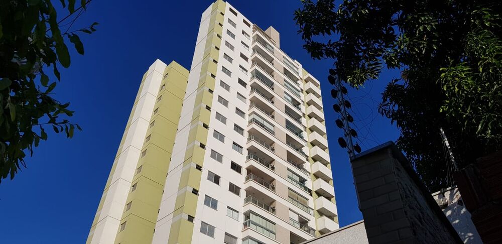 Apartamento à venda com 2 quartos, 96m² - Foto 2