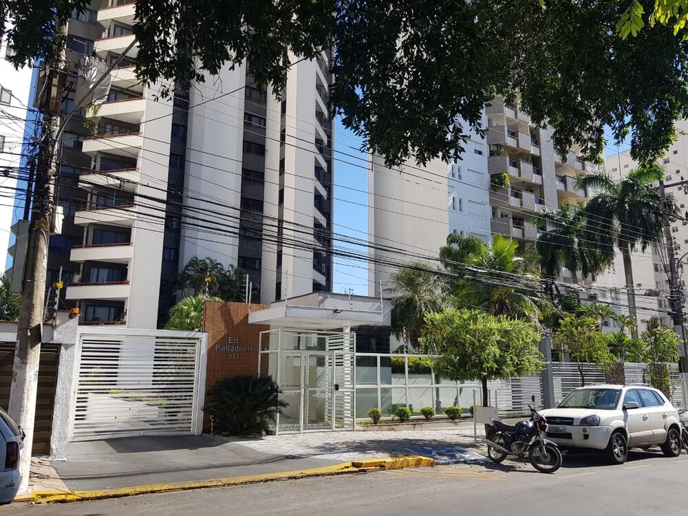 Apartamento à venda com 3 quartos, 180m² - Foto 1