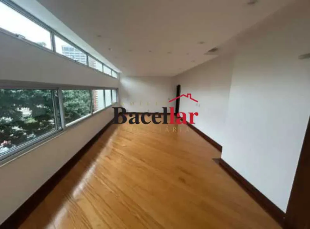 Apartamento, 3 quartos, 138 m² - Foto 2