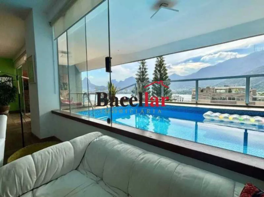 Apartamento, 3 quartos, 240 m² - Foto 2