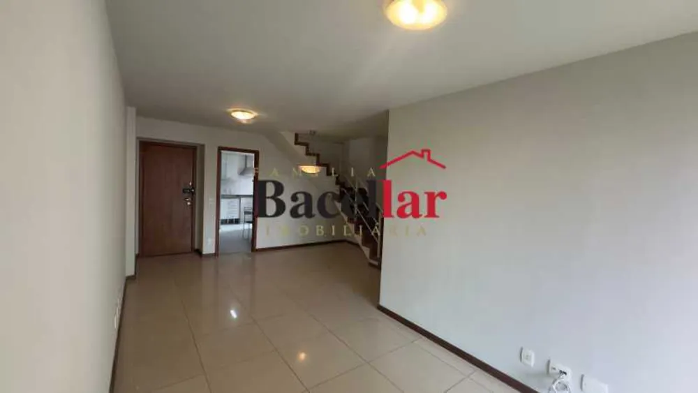 Cobertura, 3 quartos, 208 m² - Foto 2